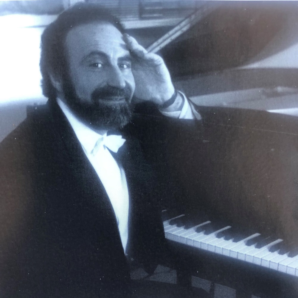 Semion Balschem er koncertpianist